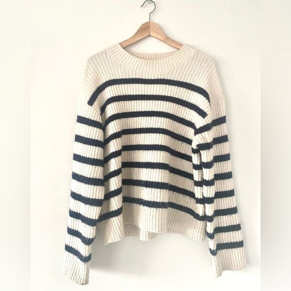 H&M Stripe Wool mixed Crewneck slouchy Sweater sz.L Gently used - Picture 2 of 11